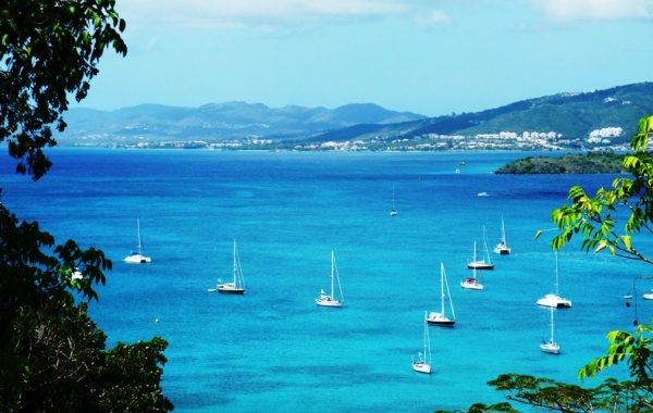 Anchoring at St Anne.JPG