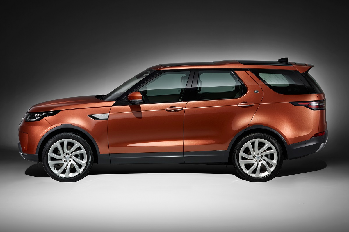 2017-Land-Rover-Discovery-side-profile.jpg