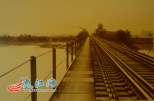 1907年，南浔铁路在九江龙开河举行启土典礼。（图为瀛上河桥）.jpg